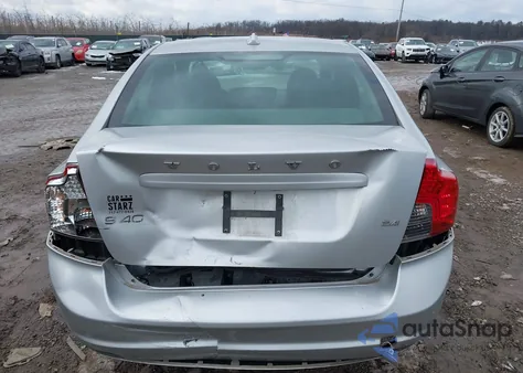 2010 Volvo S40 2.4I from USA, damaged, VIN YV1390MS8A2486460